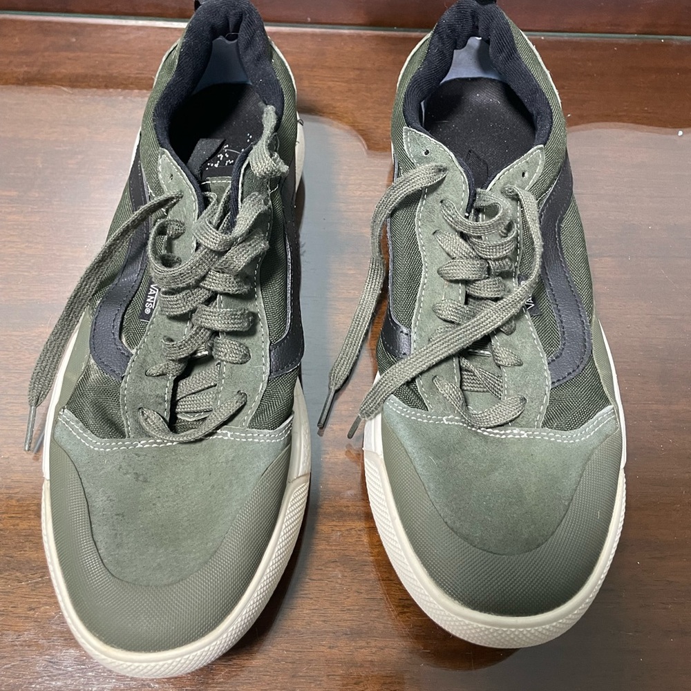 Vans Green and Black Sneakers with Suede Finish